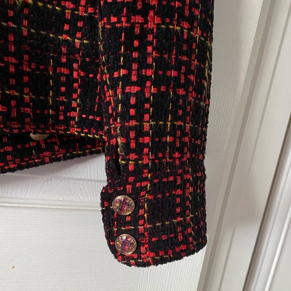 Chanel - Picture 9 of 11